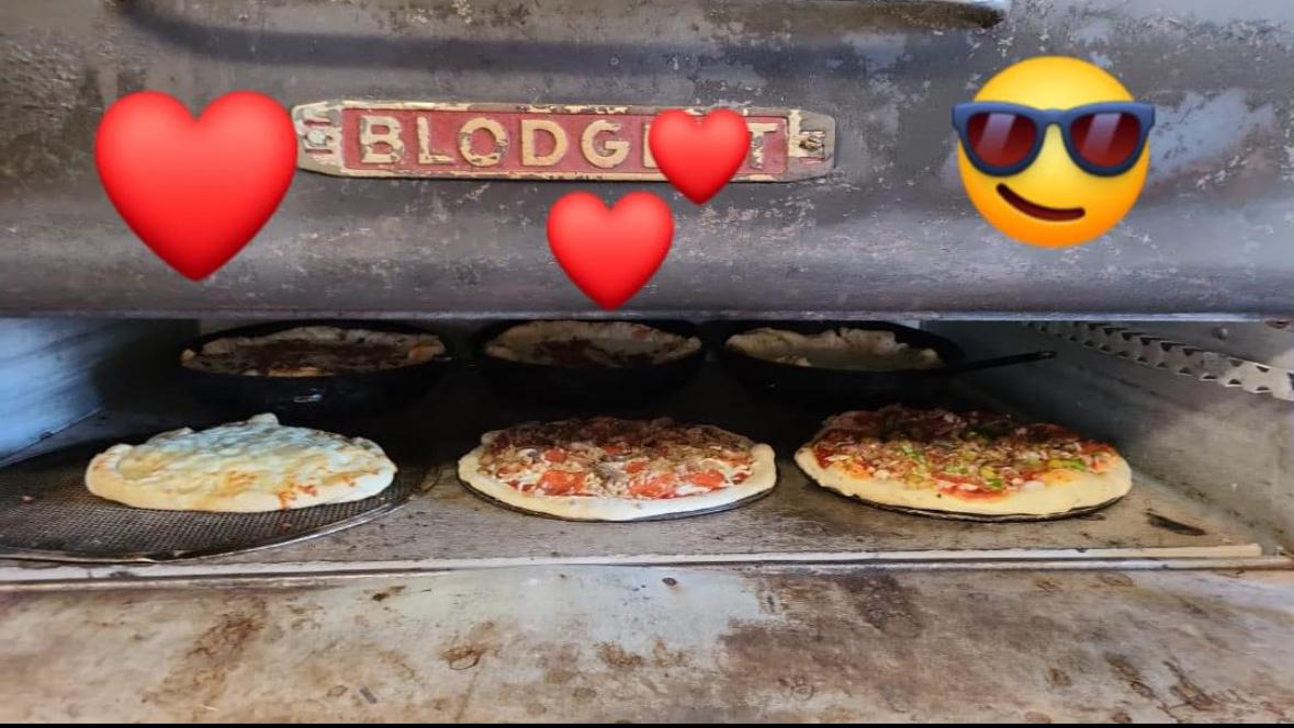 Papa's Pizza